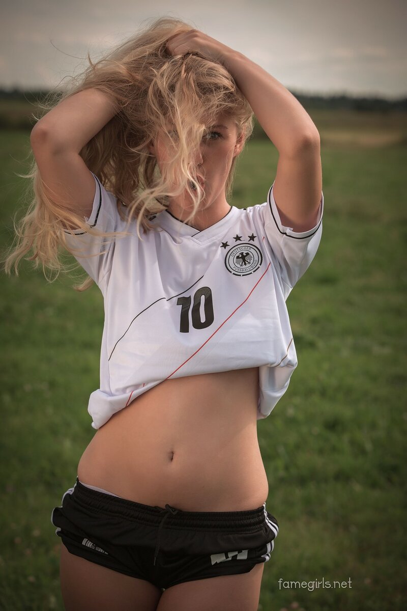 Лилия, 23 года, 3 размер груди